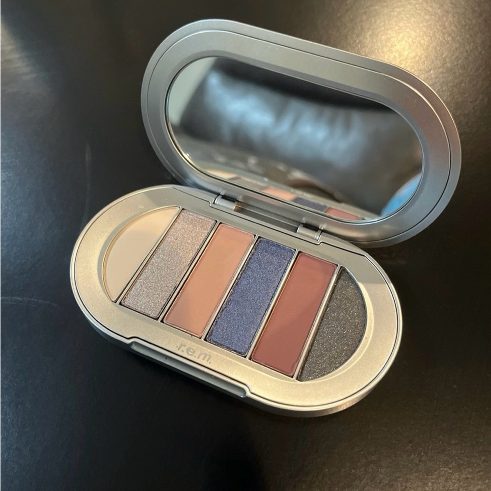 Rem Beauty Eyeshadow Palette - Multi-Color